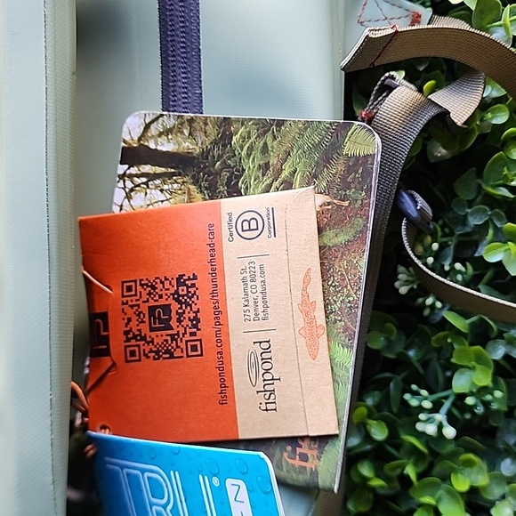 Fishpond Thunderhead Submersible Sling Bag Fishing Angling Fisherman New W/Tag - Picture 8 of 11